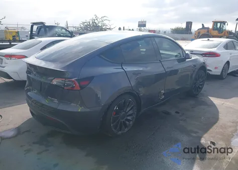2022 Tesla Model Y Performance Dual Motor All-Wheel Drive z USA, uszkodzony, nr VIN 7SAYGDEF3NF336224